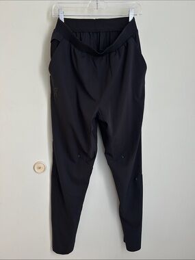 On Running Men’s Black Athletic Joggers